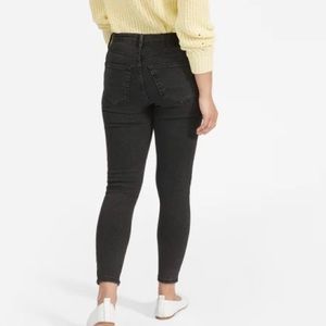 Everlane black high rise skinny jeans size 28 ankle